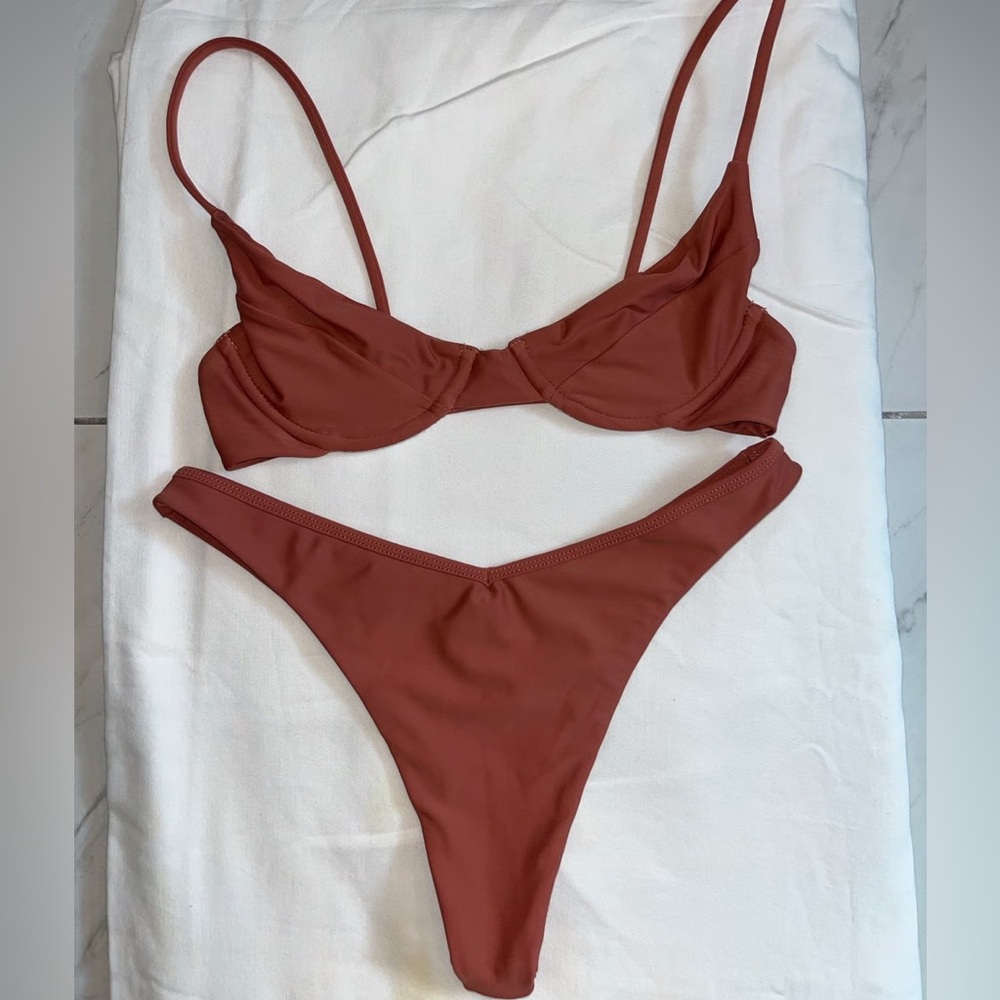 Benoa swim set in orchid